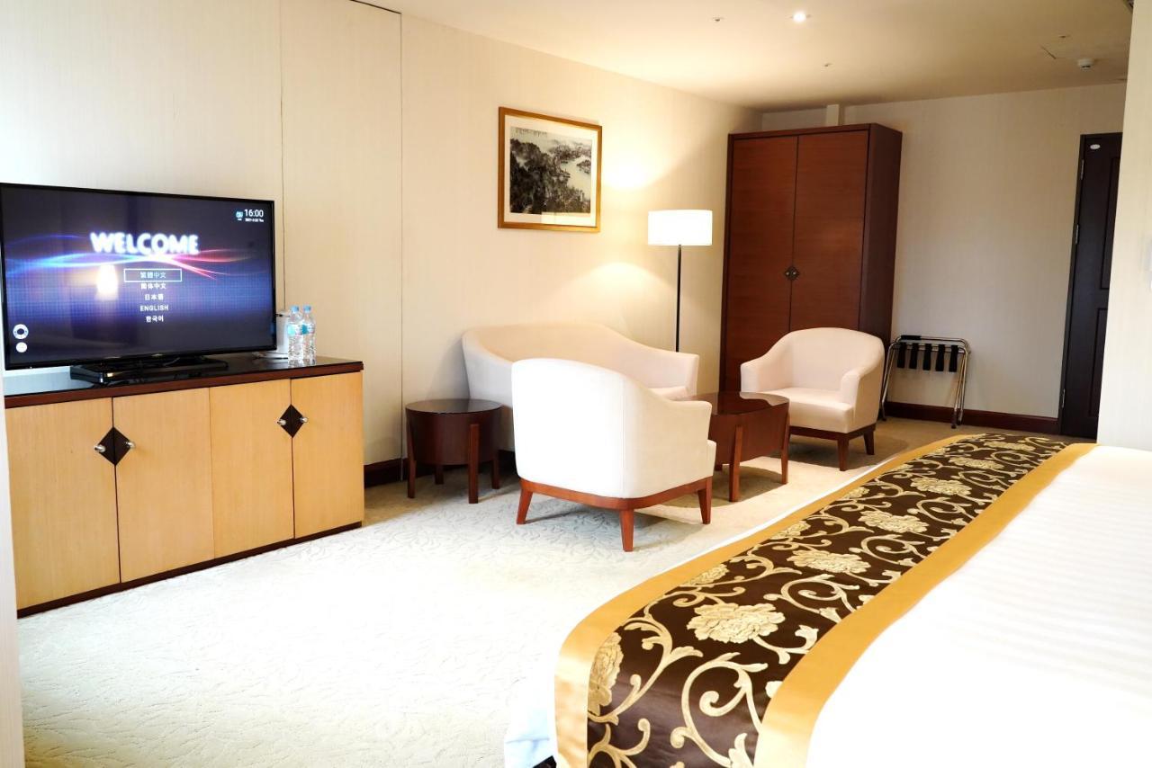 Hu House - Taipei Hotel Buitenkant foto